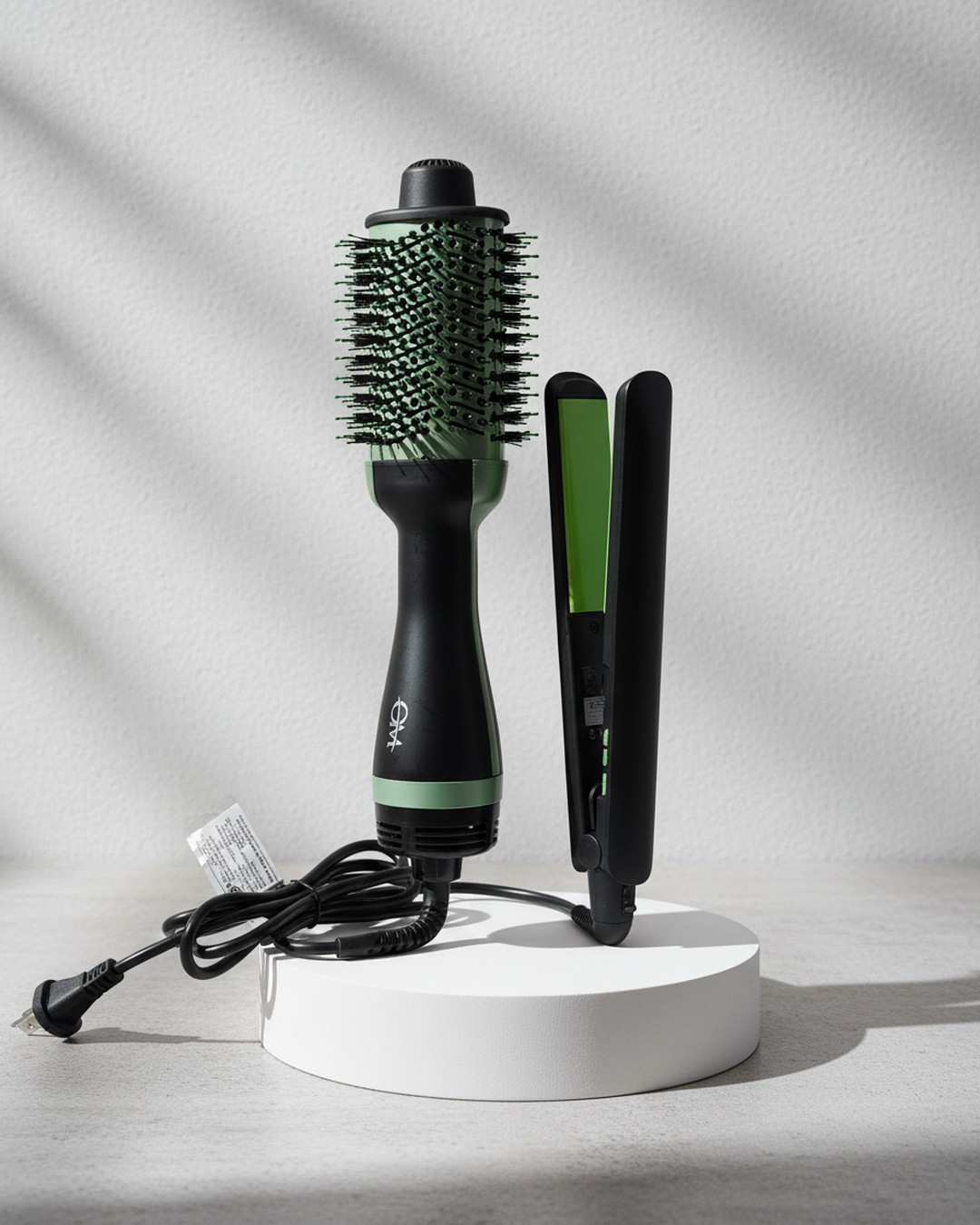 Peine Secador y Planchita 2 en 1